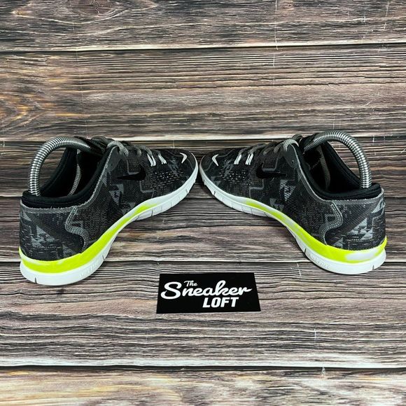 Nike Free 5.0 TR‎ Fit 4 Print Athletic Running Shoes - Picture 5 of 8